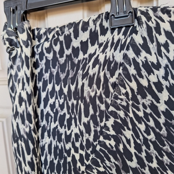 Chiffon Gore Skirt Neutral Feather Print Lace Hem SzLG Zipper Lined - Picture 7 of 7